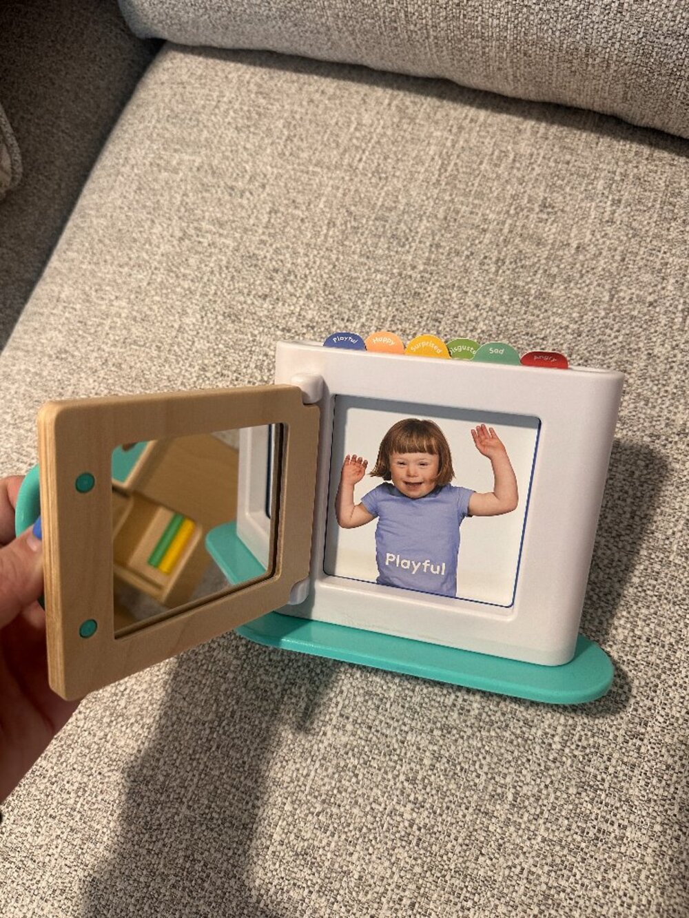 LOVEVERY Emotion Match Mirror & Card Set 28-30M